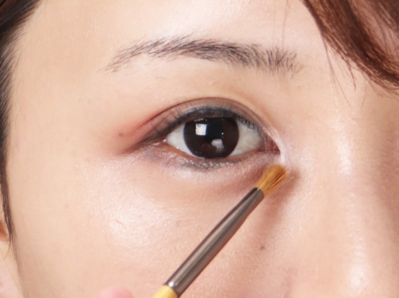 パールが入ったハイライトでキラキラ瞳に