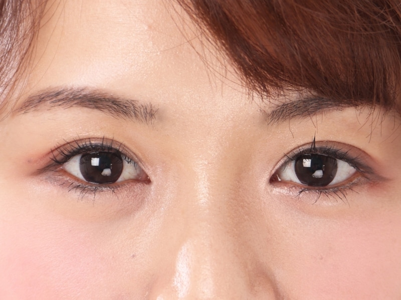 さりげなく輝く大きな瞳