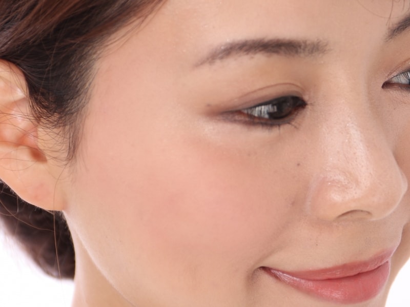 ナチュラルに血色をプラスするチーク