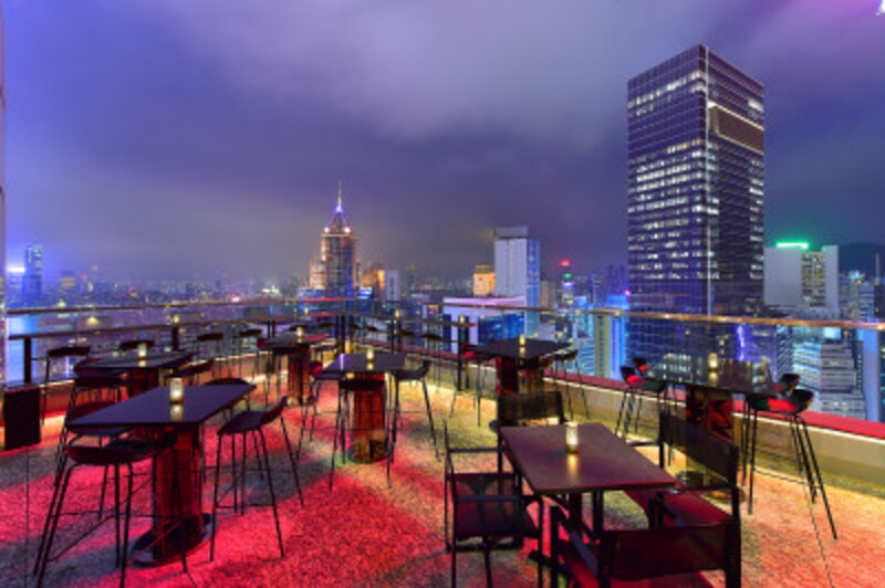 香港の夜景が楽しめる 気分が上がるおすすめバー5選 香港 All About