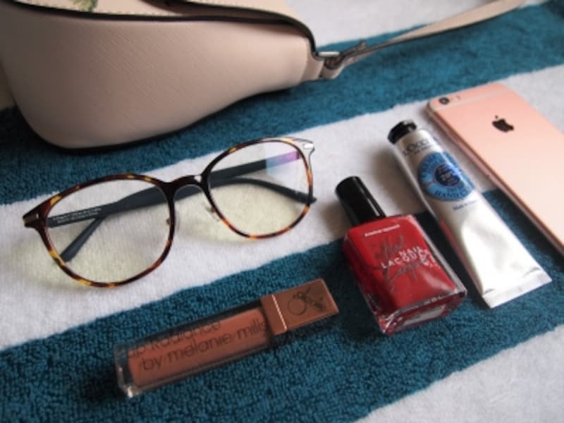 今っぽさやフレームの配色などオシャレ感度NO.1のサングラス