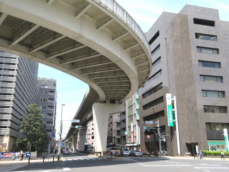 日暮里舎人ライナー