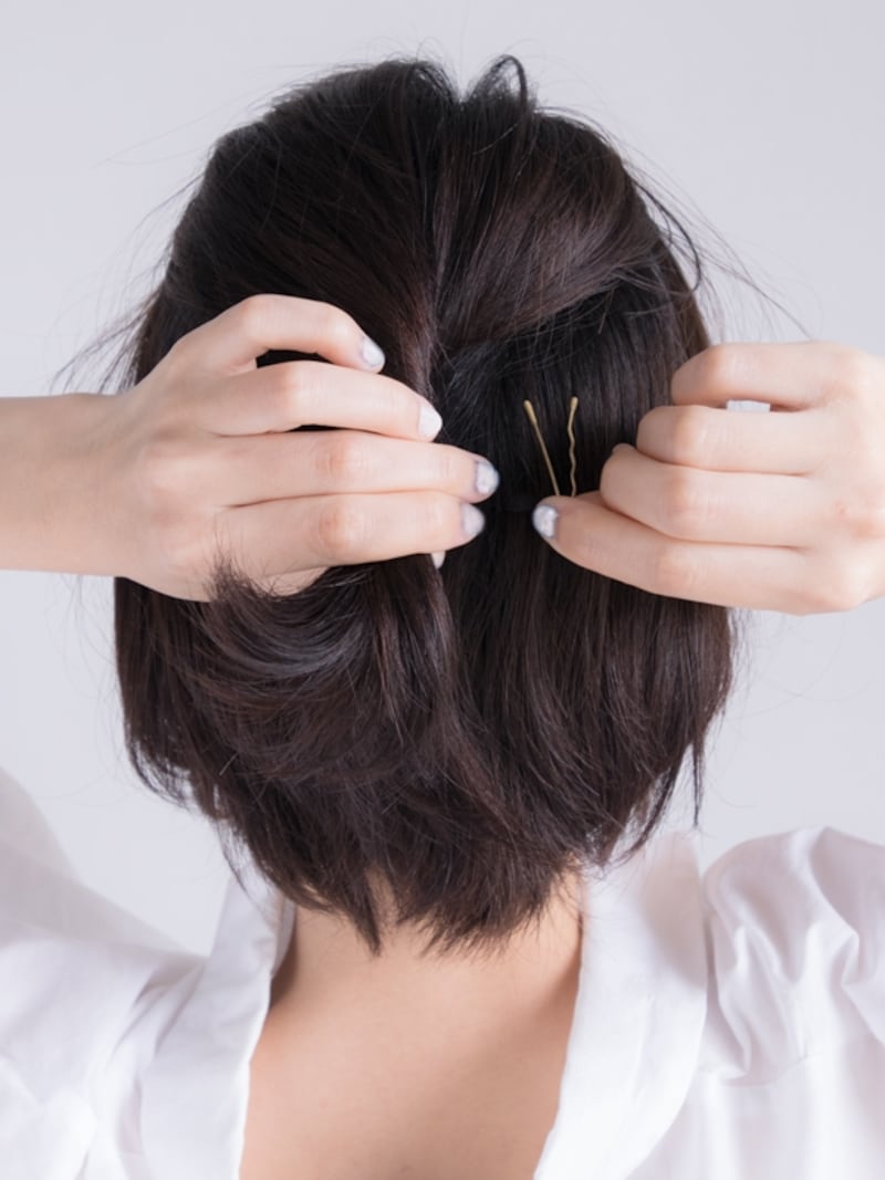 下から上にアメピンを押し込む