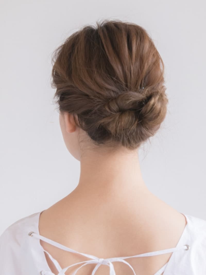 梅雨を乗り切るアイロン不要のまとめ髪アレンジ