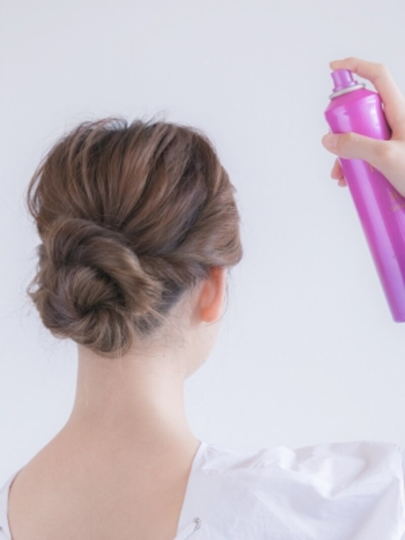 雨の日は巻かないヘアアレンジで乗り切る アイロン不要のまとめ髪 ヘアアレンジ All About