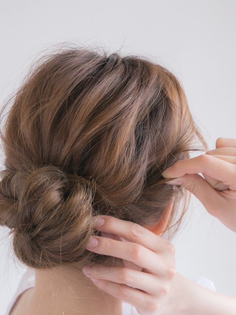 とくに耳まわりは繊細に細く引き出す