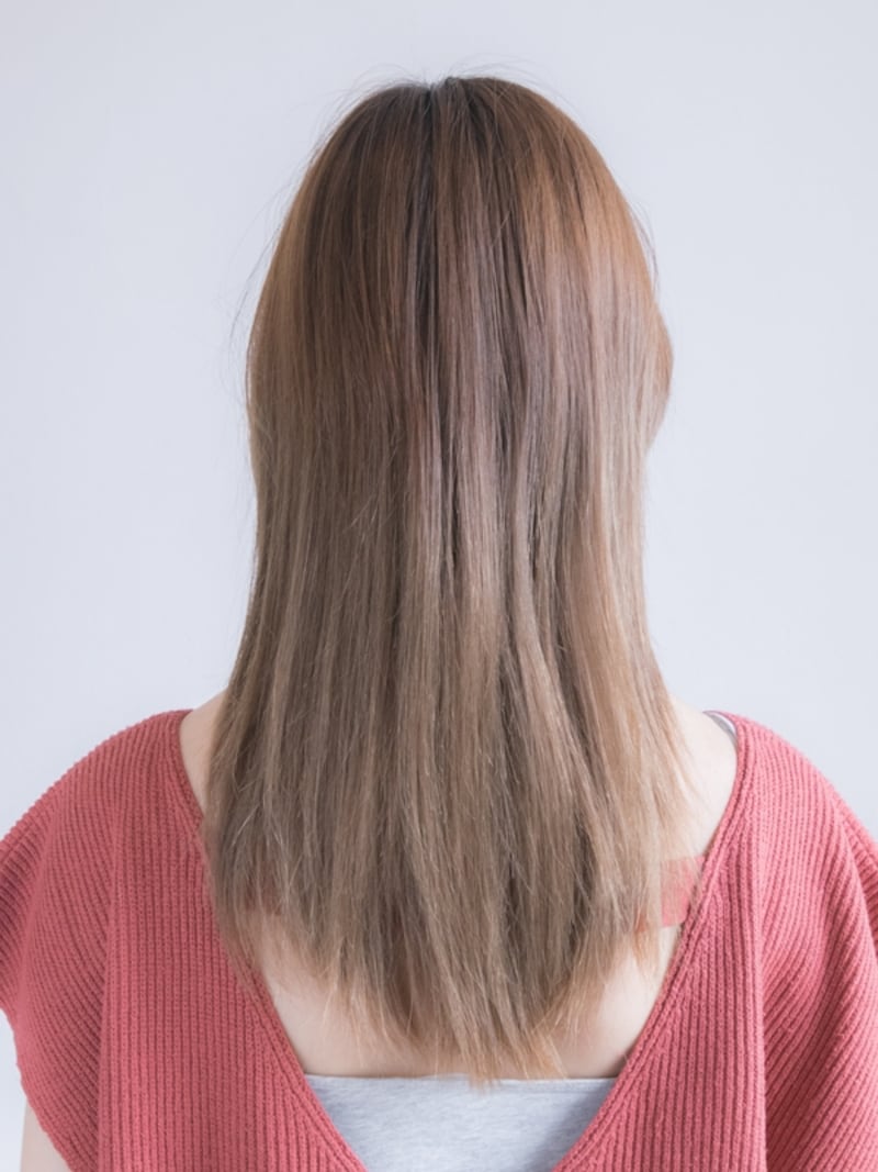 ペタンコになりがちなストレートヘア