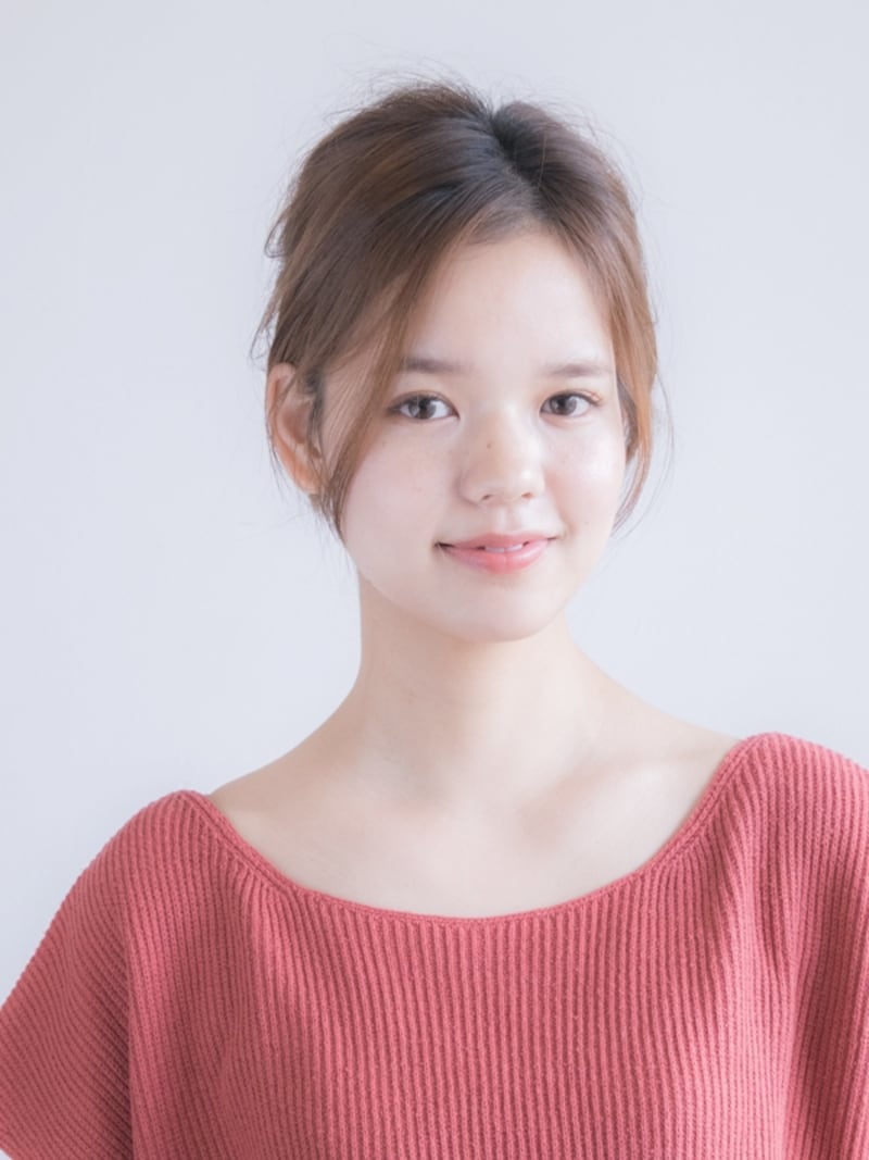 ピンもアイロンも使わない簡単お団子ヘアアレンジ