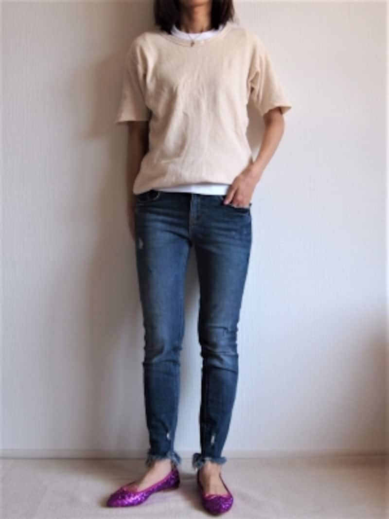 コーデに悩んだ時はオフホワイトかベージュなら安心！