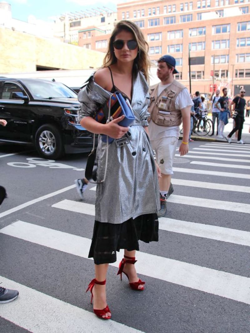 肩落としスタイル