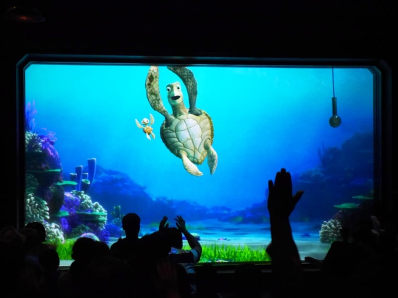 クラッシュの「お前たちサイコーだぜ！」にはみんなで「うぉー！」と応えるのがお決まり