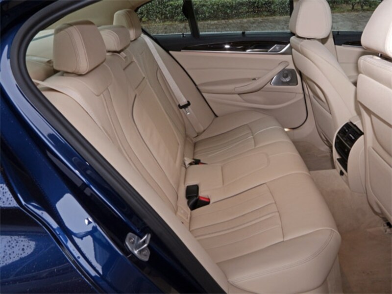 BMW523dラグジュアリー