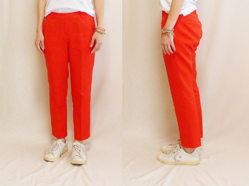 やや細身のシルエットなので下半身がスッキリと見えることが鮮やかな赤を上品に見せてくれるバランスのよいデザイン