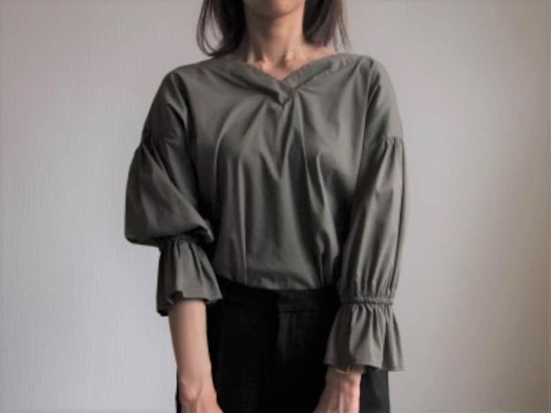 ブラウジング次第でシルエットを変えられます