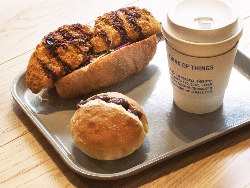 コーヒー(オリジナルブレンド)とパン