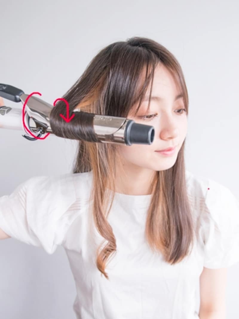 目のラインまでカールをつける