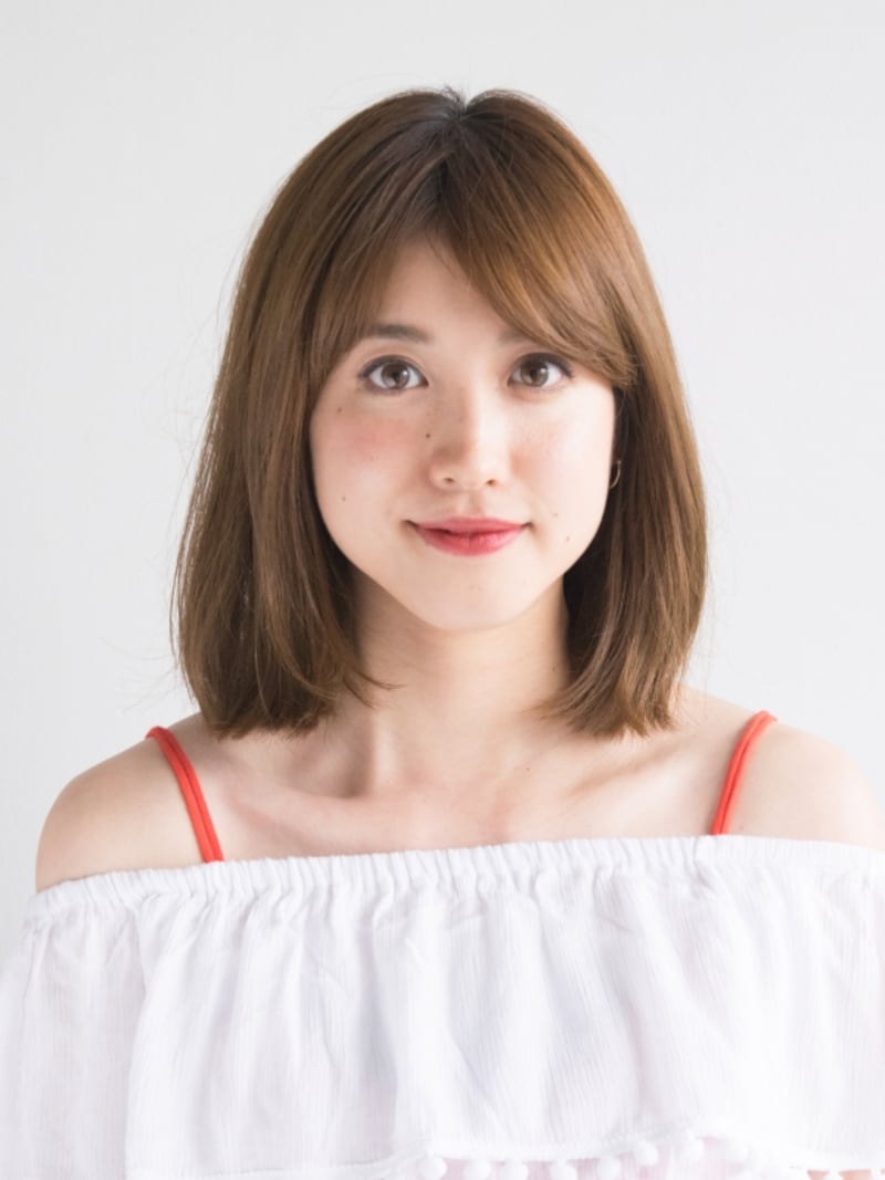 肩すれすれミディアムヘア