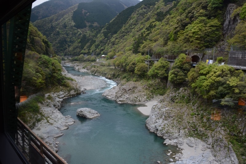 大歩危付近の車窓
