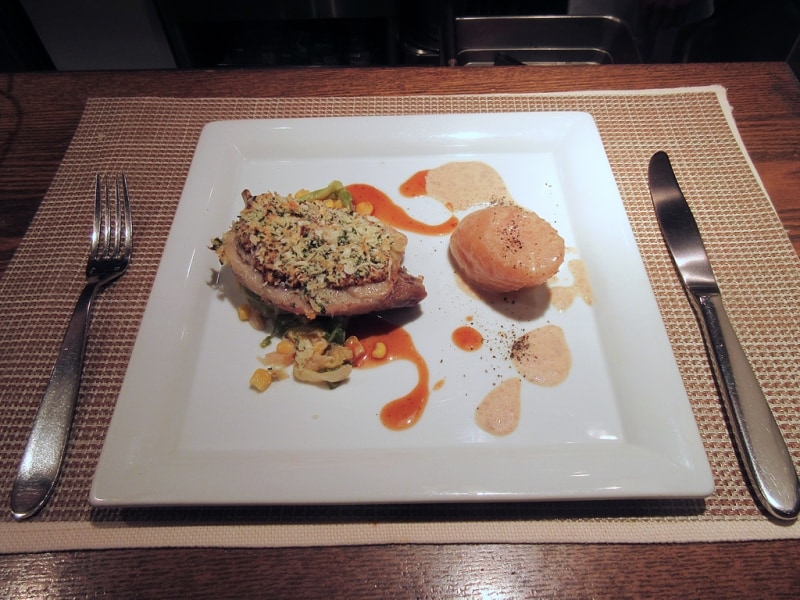 セラヴィーナガノ （CEST LA VIE NAGANO） 鴨モモ肉のコンフィ 粒マスタードの香草パン粉焼き