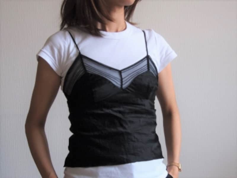 ジャストサイズ同士をレイヤードするとスッキリ見える