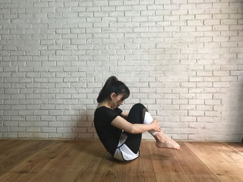 肩の力は抜いてお腹周りに集中