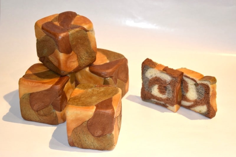 寄せ生地細工パン1個130円(税込)