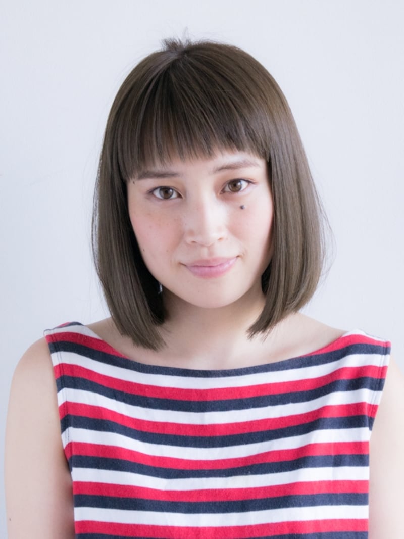 肩すれすれのボブスタイル