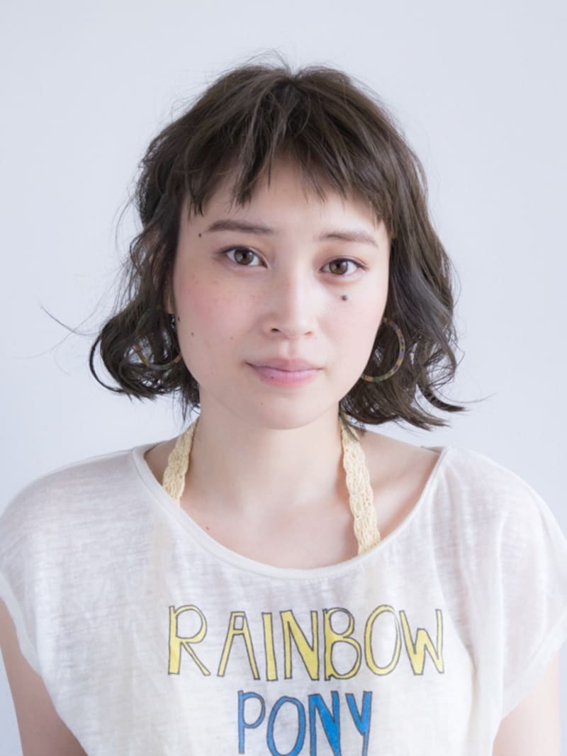 パーマがかかっているボブ