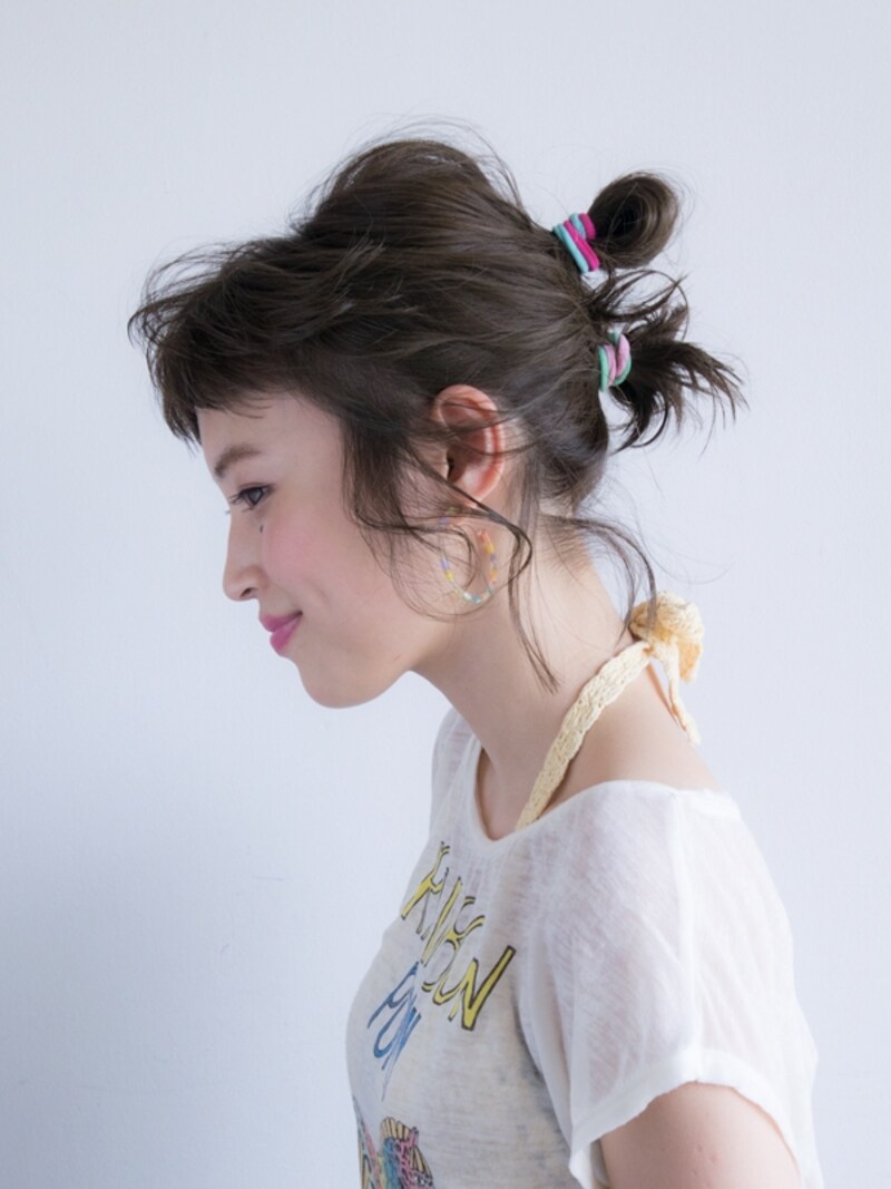 海・プール・ビーチ用の夏ヘアアレンジ