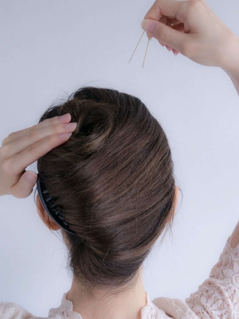 数カ所Uピンを挿し、しっかり固定する