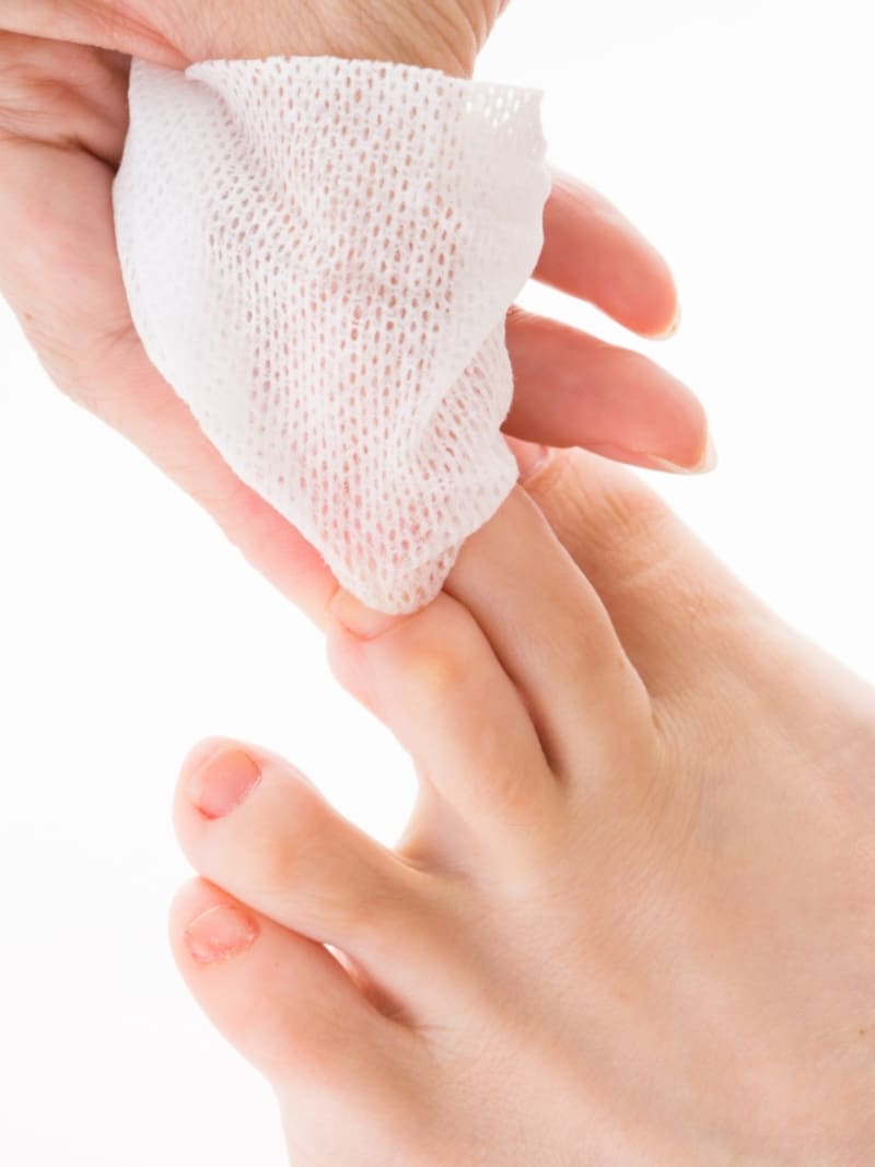 小さい爪もしっかりオフ