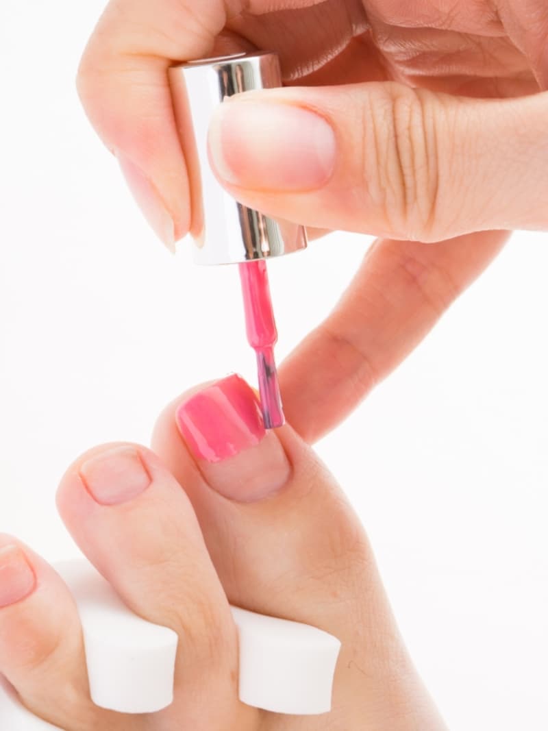 次はジェルネイル塗布!