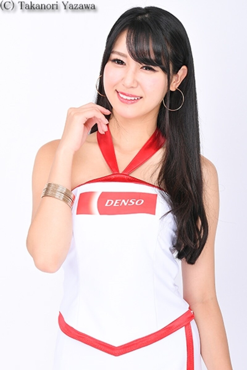 今年のコスチュームは初のセパレートタイプ