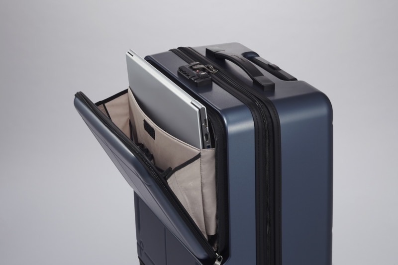 フロントオープンポケット