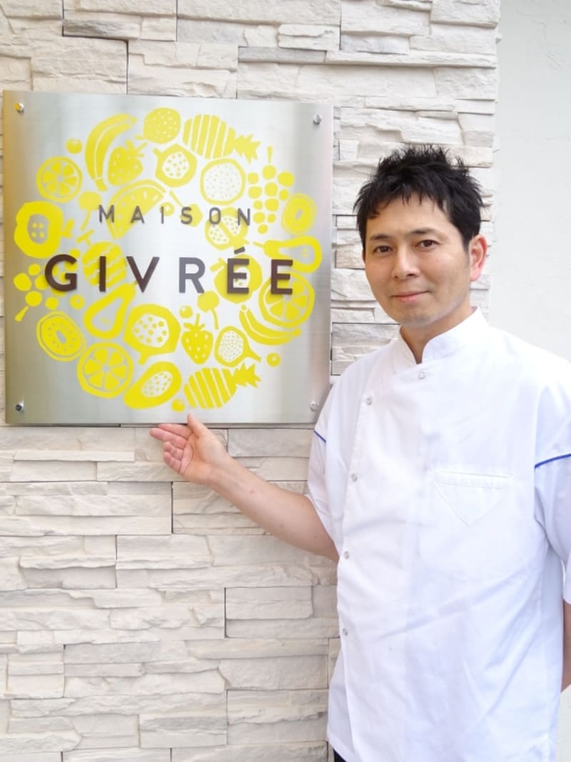 「パティスリー メゾン ジブレー」のオーナー江森宏之シェフ