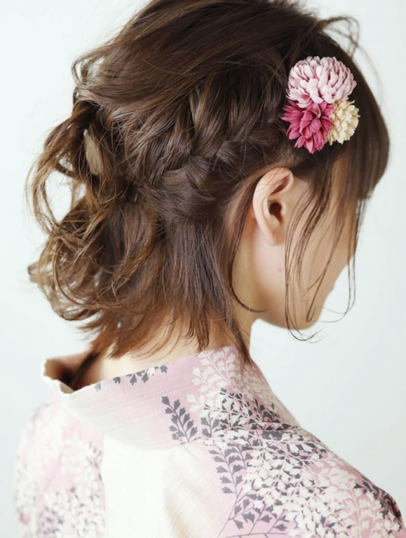 編み込みはきつめに編み、崩し過ぎに注意して