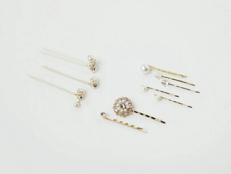 上品なホワイトパールのヘアアクセ