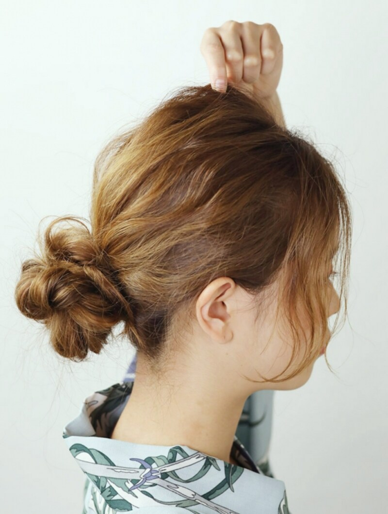 鏡でバランスを見ながら、少しずつ引き出す