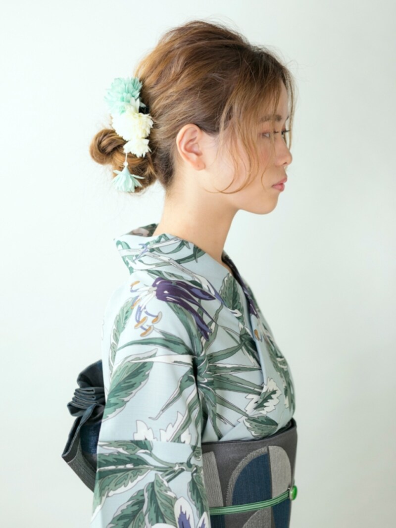 ロング・洗練された印象のお団子浴衣ヘアアレンジ