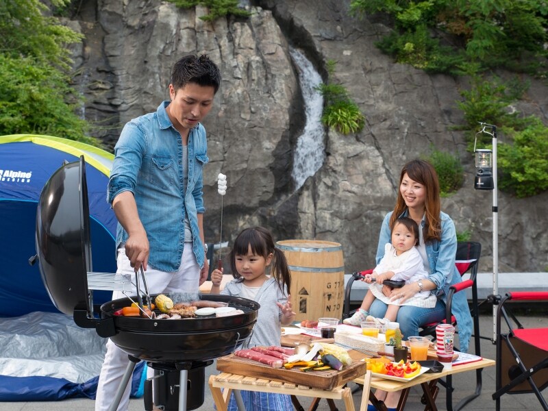 新横浜のオフィスビル街にある癒やされる空間で楽しむBBQ(画像提供:新横浜ラントラクト)