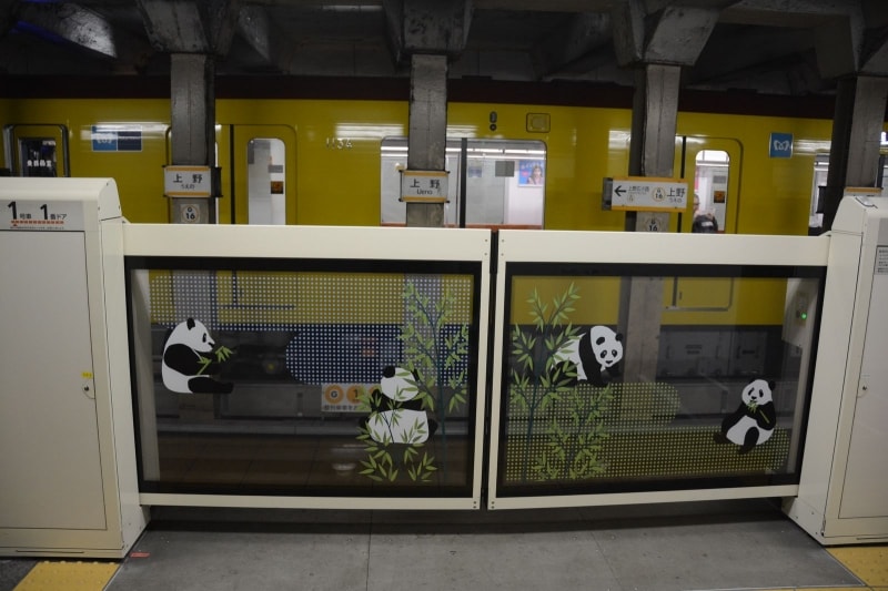 銀座線上野駅のホームドア