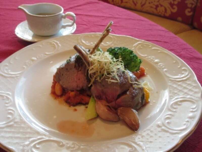 付けも美味な料理の数々