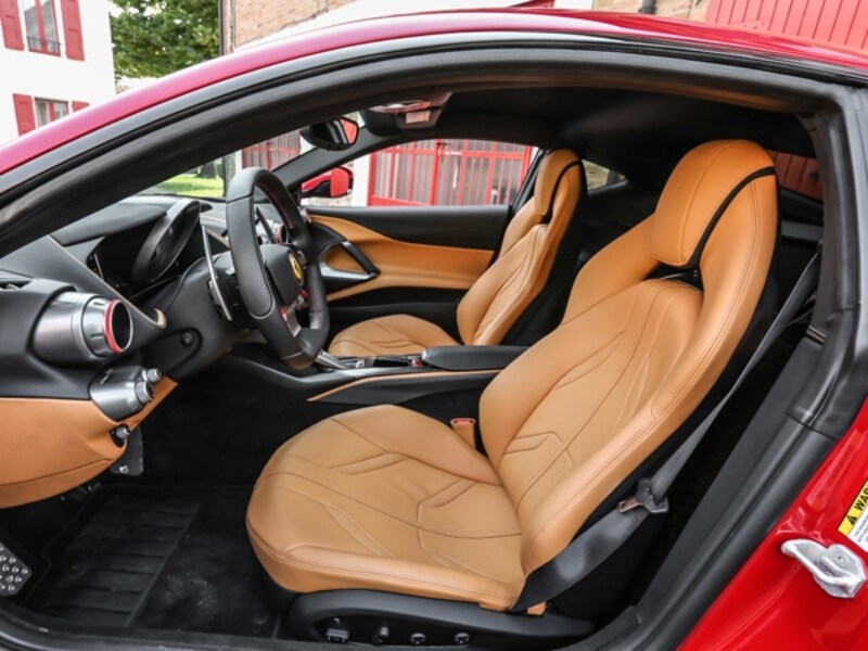 フェラーリ812スーパーファスト