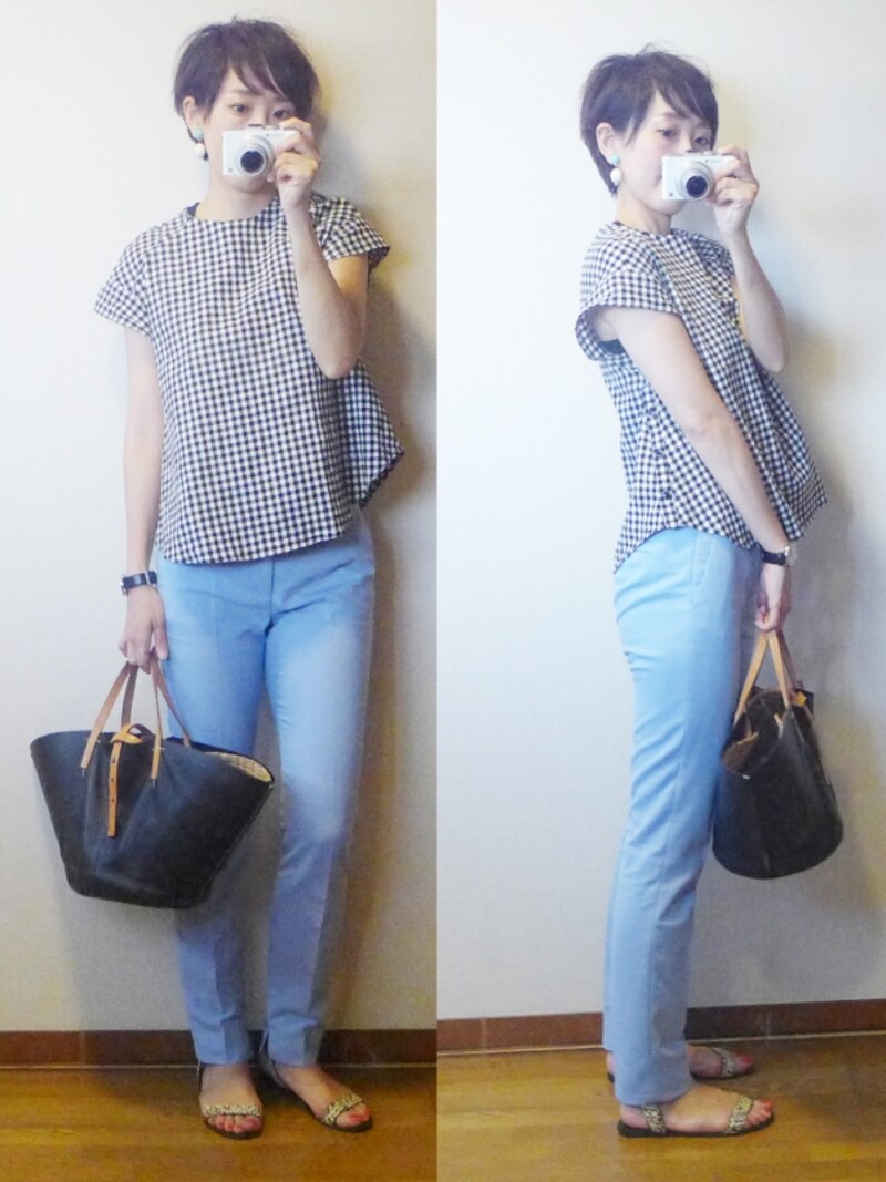 ボトムスでブルーを取り入れたコーデ