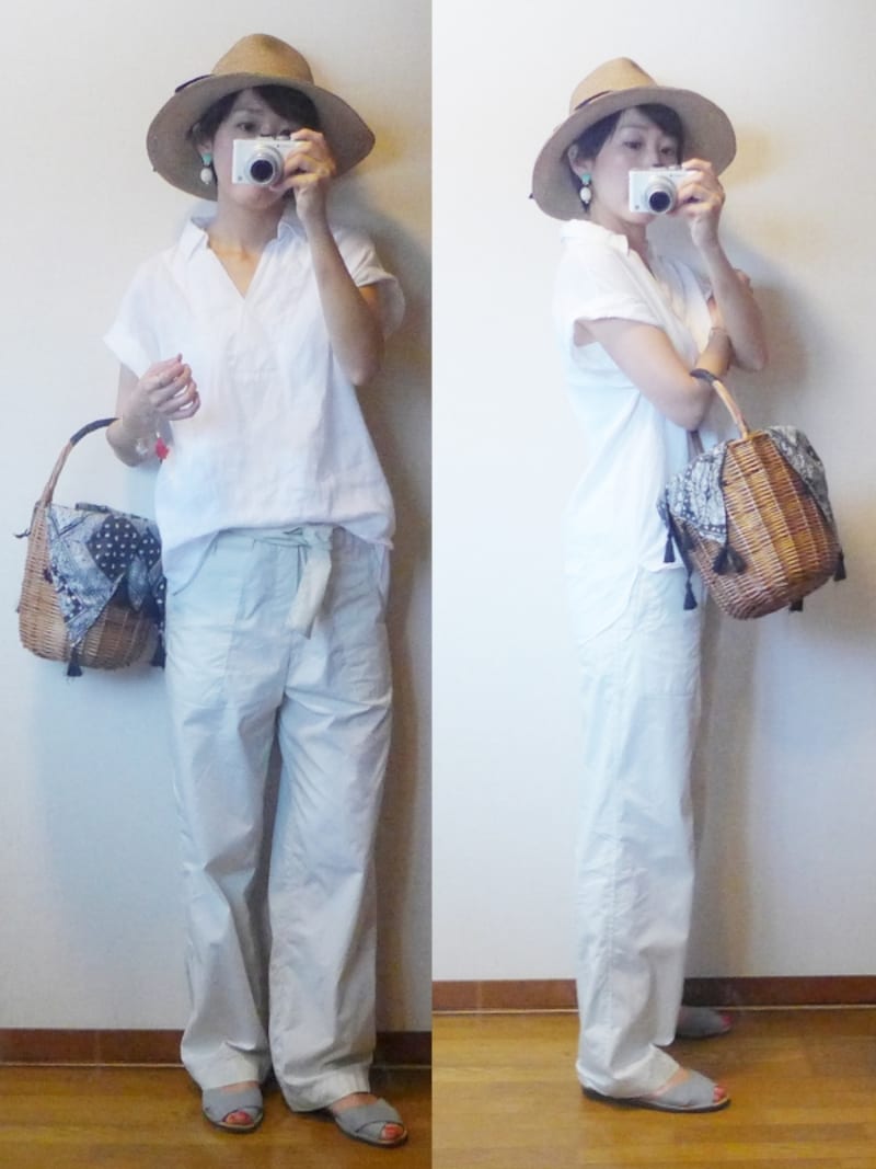 シューズでブルーを取り入れたコーデ