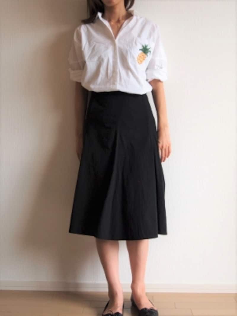 遊び心のあるモチーフを浮かずに大人っぽくまとめるには黒が一番