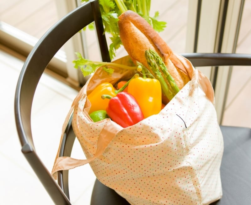 エコバッグがあると、お土産を買い込んだ時に便利