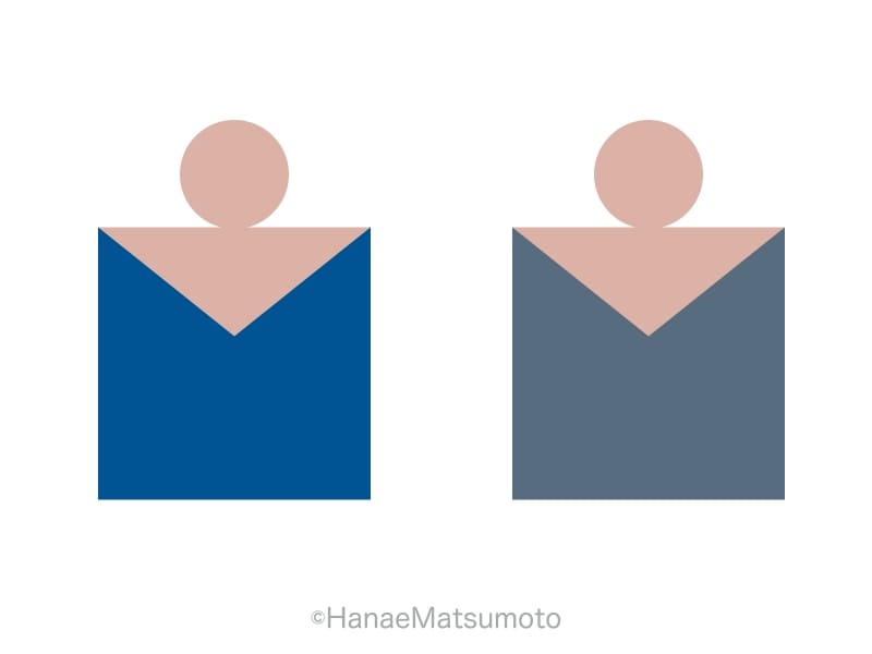 彩度対比の例：肌色は全く同じですが、鮮やかなブルーと組み合わせると色みが抜けたように見え、くすんだブルーと組み合わせると色みが増したように見えます。