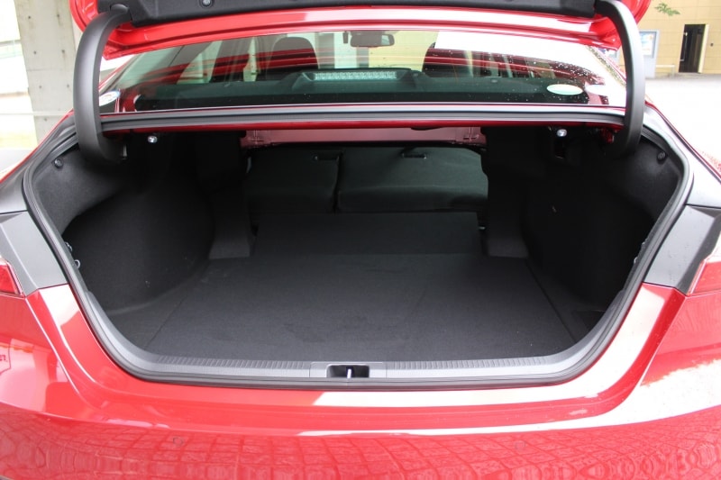 トヨタ・カムリ