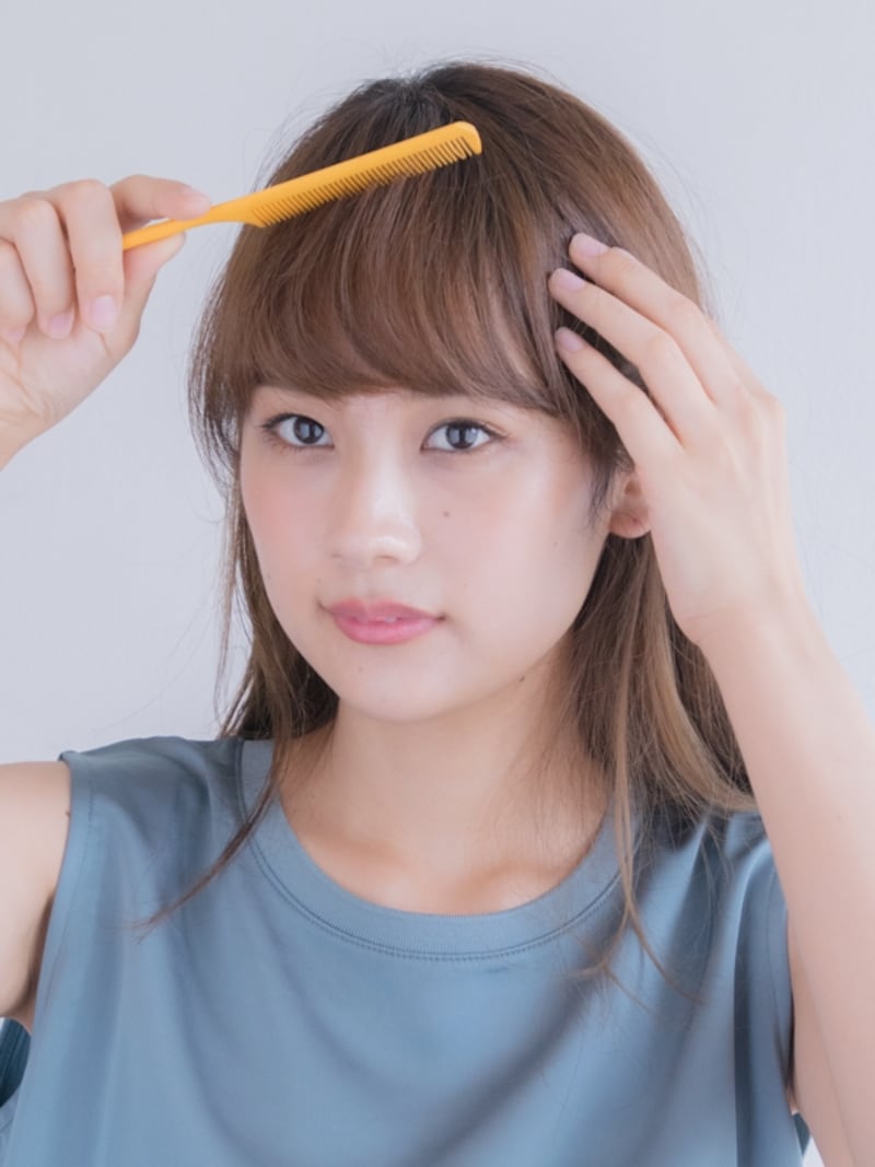 コームでとかして整える